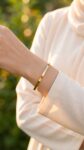 Use_the_sleek_polished_gold_202606301350 (1)